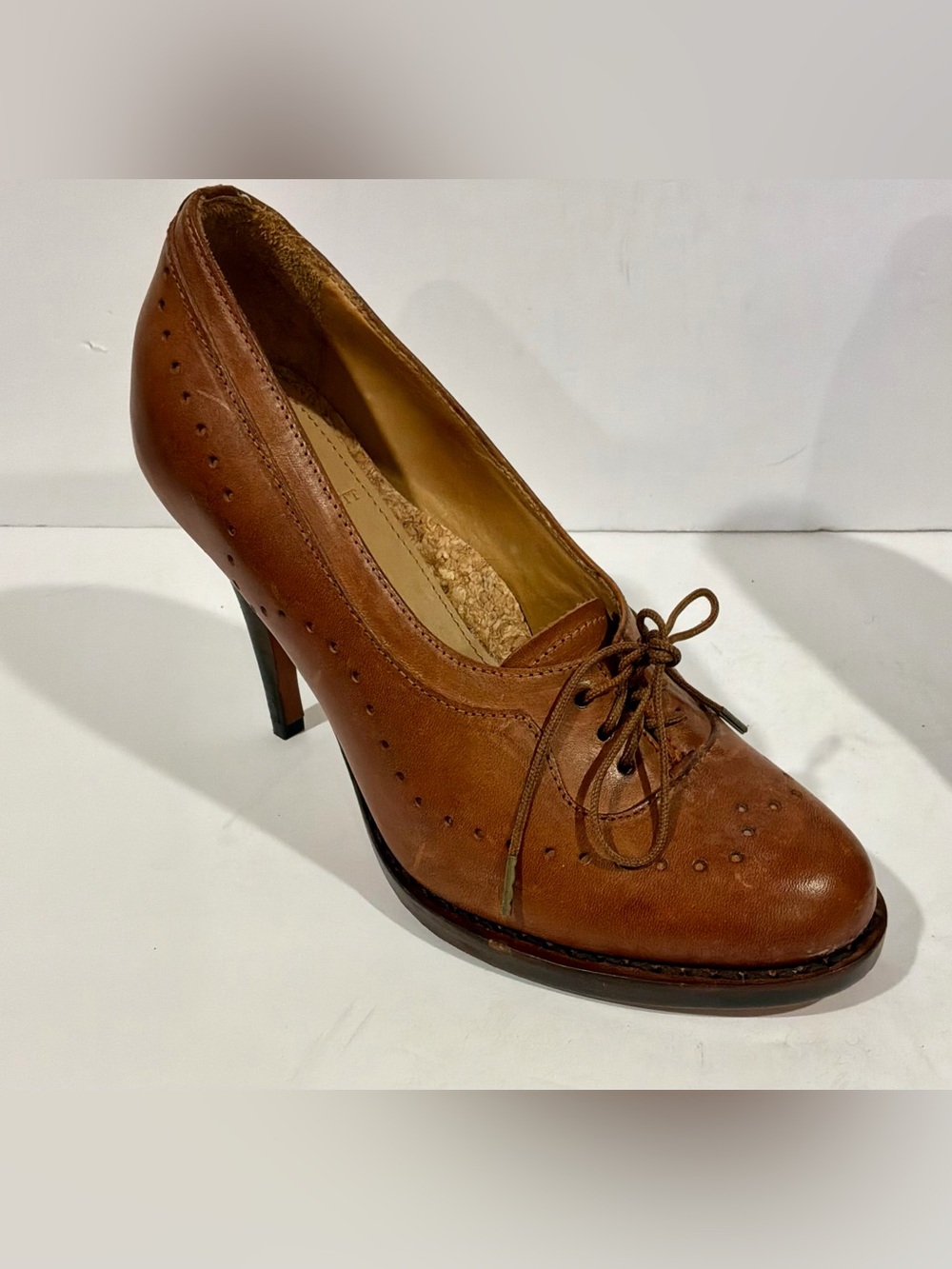 ANGELINA SCOTT… Leather Lace-Up Pumps